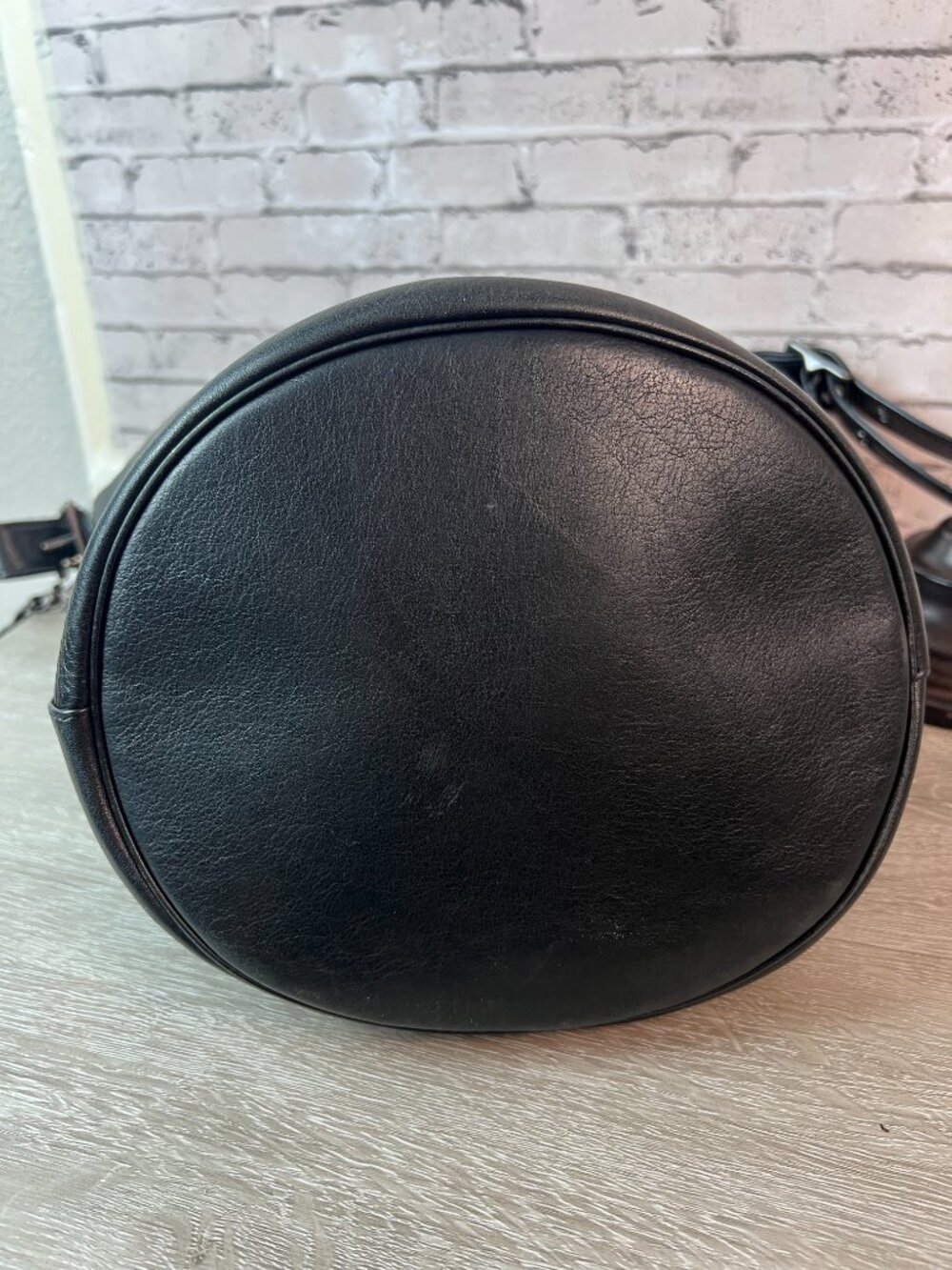 COACH Bleecker XL Leather Soft Port Duffle Feed Bucket 32282 Shoulder Bag - Picture 6 of 7